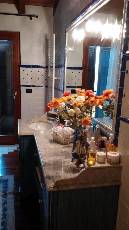 Lovely Casa Paola Villlafranca Centro Zimmer Rooms Виллафранка-ди-Верона Экстерьер фото