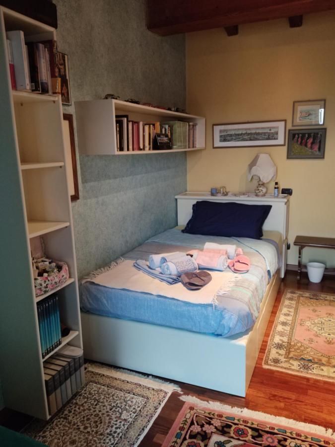 Lovely Casa Paola Villlafranca Centro Zimmer Rooms Виллафранка-ди-Верона Экстерьер фото