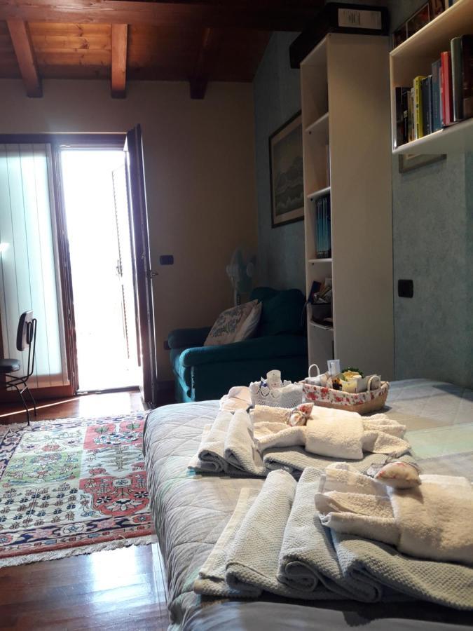 Lovely Casa Paola Villlafranca Centro Zimmer Rooms Виллафранка-ди-Верона Экстерьер фото